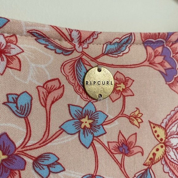 ⛔️Sold⛔️Rip Curl Pink Floral Tie Front Bella Romper AU8 - Picture 10 of 13